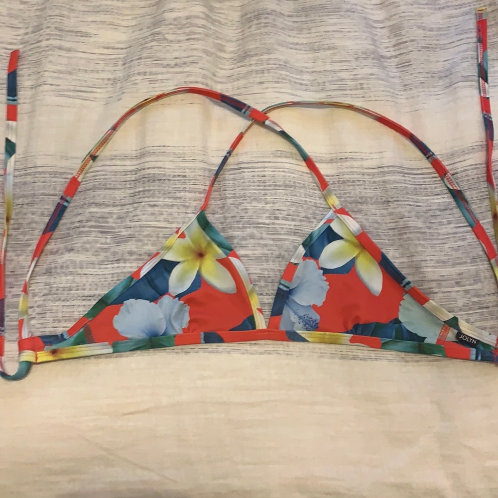 Jolyn print triangle top